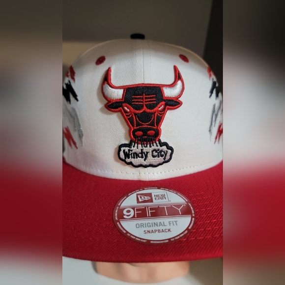BNWT - Chicago Bulls Snapback Hat - Picture 7 of 8